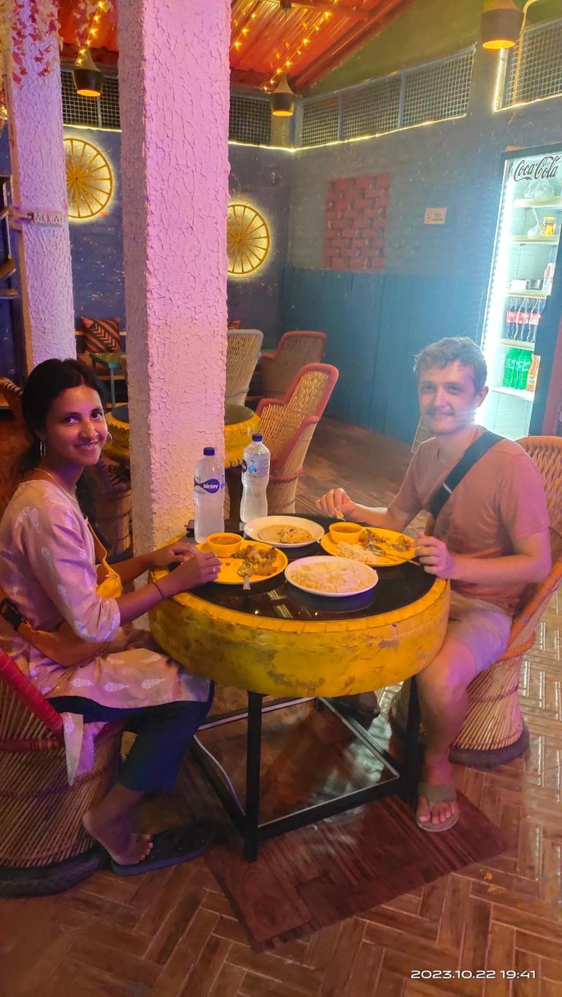 Big Brother Hostel Hotel Agra  Εξωτερικό φωτογραφία