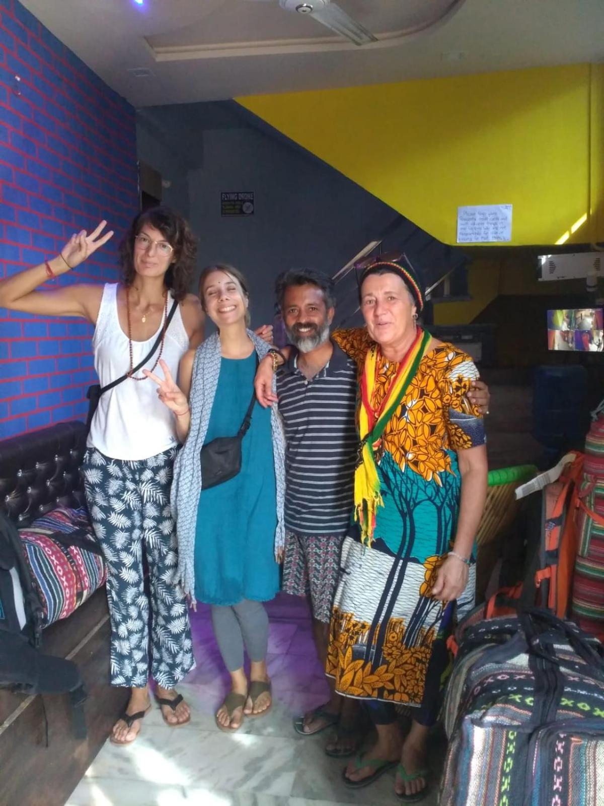 Big Brother Hostel Hotel Agra  Εξωτερικό φωτογραφία
