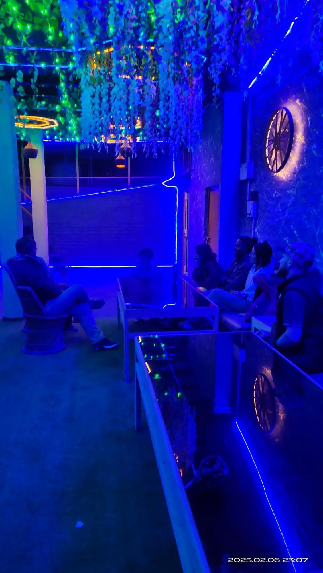 Big Brother Hostel Hotel Agra  Εξωτερικό φωτογραφία